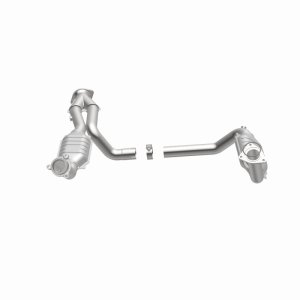 Chevrolet Tahoe Catalytic Converter - Magnaflow - Direct-Fit - `00-`06