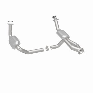 Chevrolet Tahoe Catalytic Converter - Magnaflow - Direct-Fit - `00-`06