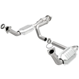Chevrolet Tahoe Catalytic Converter - Magnaflow - Direct-Fit - `00-`06