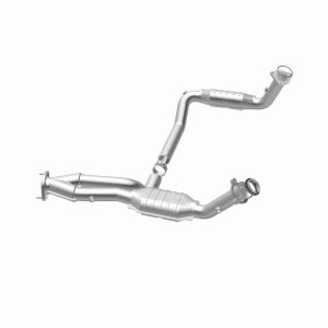 Chevrolet Tahoe Catalytic Converter - Magnaflow - Direct-Fit - `00-`06
