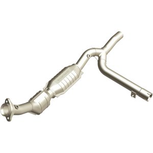 Ford F-150 Catalytic Converter - Passenger Side - Magnaflow - HM Grade Direct-Fit - `01-`03