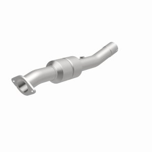 Chevrolet Silverado 2500 HD Catalytic Converter - Passenger Side Rear - Magnaflow - Direct-Fit, HM Grade - `01-`06 Chevrolet Silverado 2500 HD Catalytic Converter - Passenger Side Rear - Magnaflow - Direct-Fit, HM Grade - `01-`06