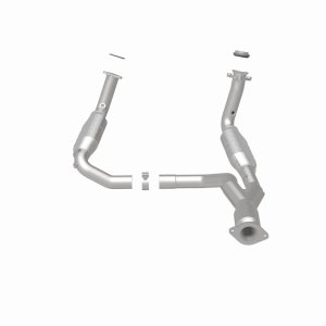 GMC Envoy Catalytic Converter - Magnaflow - HM Grade Direct-Fit - `07-`09