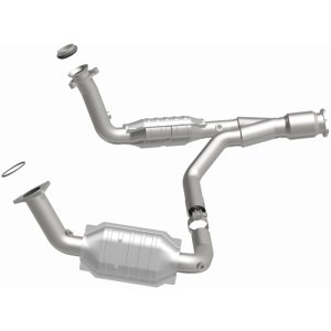 GMC Envoy Catalytic Converter - Magnaflow - HM Grade Direct-Fit - `07-`09