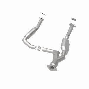 GMC Envoy Catalytic Converter - Magnaflow - HM Grade Direct-Fit - `07-`09