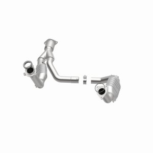 GMC Envoy Catalytic Converter - Magnaflow - HM Grade Direct-Fit - `07-`09