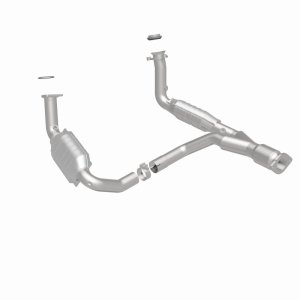 GMC Envoy Catalytic Converter - Magnaflow - HM Grade Direct-Fit - `07-`09