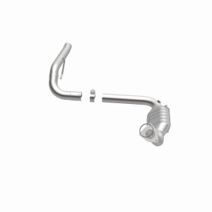 GMC Yukon Catalytic Converter - Driver Side - Magnaflow - HM Grade Direct-Fit, Federal/EPA Compliant - `01-`06