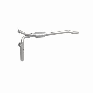 Dodge Ram 1500 Catalytic Converter - Magnaflow - HM Grade Direct-Fit, Federal/EPA Compliant (Part 93616) - `02-`03