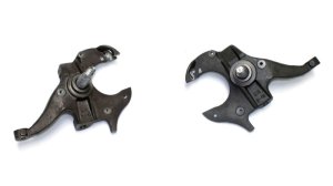 Chevrolet S10 Lowering Spindles - Front - Maxtrac - 2 in. Drop - `82-`04