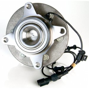Lincoln Navigator Front Hub Assembly - Moog - `02-`06