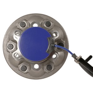 GMC Canyon Hub Assembly - Front Right - Moog - `06-`08