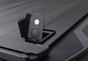 Toyota Tundra CrewMax Tonneau Cover - Retrax - RetraxPRO XR - `07-`20