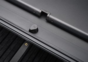 Toyota Tundra Tonneau Cover - Roll-N-Lock - A-Series XT Retractable - `22-`25