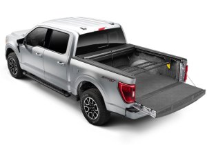 Ford F-350 Super Duty Truck Bed Divider - Roll-N-Lock - Roll-N-Lock Compatible - `17-`22 Ford F-350 Super Duty Truck Bed Divider - Roll-N-Lock - Roll-N-Lock Compatible - `17-`22