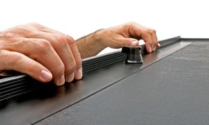 Toyota Tundra Tonneau Cover - Roll-N-Lock - M-Series Retractable - `22-`26