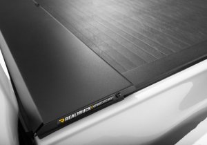 Nissan Frontier Tonneau Cover - Roll-N-Lock - M-Series Retractable - `22-`25 Nissan Frontier Tonneau Cover - Roll-N-Lock - M-Series Retractable - `22-`25