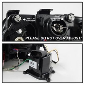 Audi A6 Headlights - SPYDER - Projector, DRL, Halogen Model - Black - `02-`04