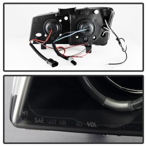 Chevrolet Silverado 3500 Headlights - SPYDER - Projector LED Halo - Black Smoke - `03-`06
