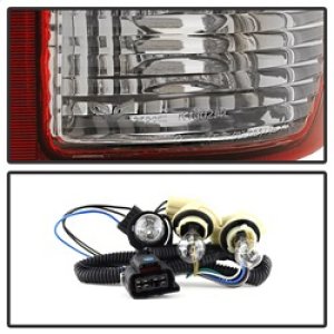 Chevrolet Avalanche Tail Light - Passenger Side (Right) - SPYDER - xTune OEM Style, Plug-and-Play - `02-`06