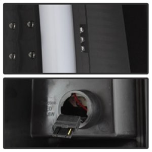 Chevrolet Silverado 1500 Tail Lights - SPYDER - xTune Light Bar LED Version 3 - Black - `99-`02