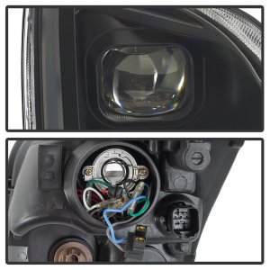 Ford Fusion Headlights - SPYDER - xTune Light Bar DRL Projector - Black - `06-`09 Ford Fusion Headlights - SPYDER - xTune Light Bar DRL Projector - Black - `06-`09