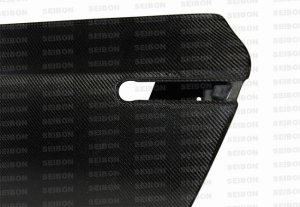 Nissan GT-R R35 Doors - Seibon - OEM Style, 3K 2x2 Twill, Gloss Clear Coat - Carbon Fiber - `09-`11