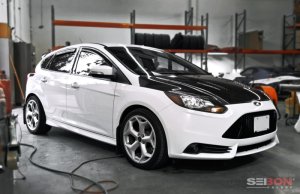 Ford Focus Hood - Seibon - RS-Style - Carbon Fiber - `12-`13