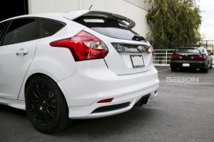 Ford Focus Tail Garnish - Seibon - Carbon Fiber - `12-`13