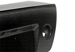 Lexus IS300 Trunk - Seibon - OEM-Style - Carbon Fiber - `01-`05