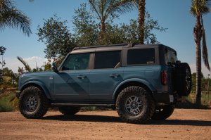 GMC Sierra 1500 HD Brake Kit - Front + Rear - Stoptech - Premium Rotors + Posi Quiet Pads - Black - 2003