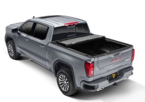 Chevrolet Silverado Tonneau Cover - Undercover - Hard Fold Tri-Fold, Fusion - Summit White - `14-`18