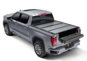 GMC Sierra 1500 Tonneau Cover - Undercover - Fusion Tri-fold - Glory Red - `18-`19