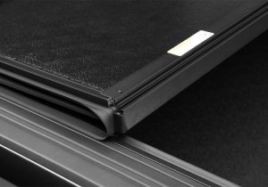 Chevrolet Silverado 3500 HD Tonneau Cover - Undercover - ArmorFlex - Black Textured - `20-`26
