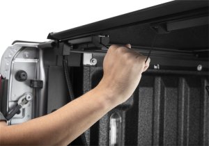 Ram 1500 Folding Bed Cover - Undercover - Armor Flex - Black Textured - `19-`26