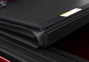Ram 1500 Folding Bed Cover - Undercover - ArmorFlex - Black Textured - `19-`26