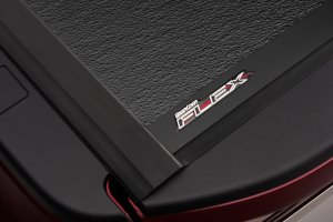 Nissan Frontier Tonneau Cover - Undercover - Flex Folding - Black Textured - `05-`21