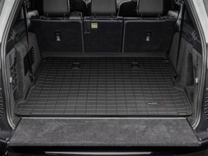 Land Rover Discovery Cargo Liner - Cargo Area (Behind 2nd Row) - WeatherTech - With 4-Zone Climate Control - Black - `17-`27
