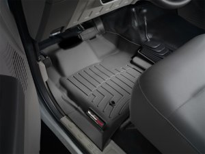 Ford F550 FloorLiner - Front - WeatherTech - DigitalFit - Black - `99-`07