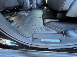 Land Rover Discovery FloorLiner - Rear - WeatherTech - DigitalFit - Black - `17-`27