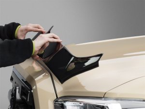 Honda CR-V Hood Protector - WeatherTech - Low Profile Aerodynamic - Black - `17-`27
