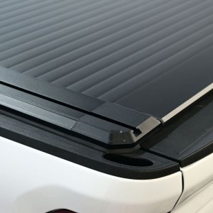 Ford F-550 Tonneau Cover - Westin - Manual Retractable - Black - `17-`26