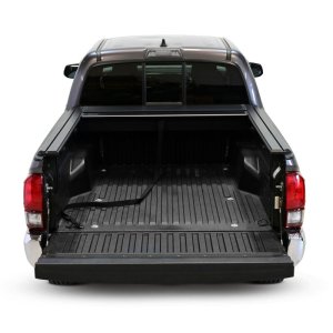 Toyota Tacoma Tonneau Cover - Westin - Manual Retractable - Black - `16-`23