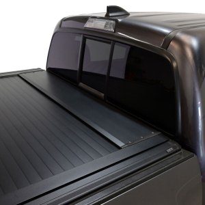 Toyota Tacoma Tonneau Cover - Westin - Manual Retractable - Black - `16-`23