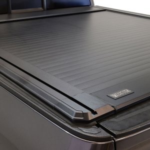 Toyota Tacoma Tonneau Cover - Westin - Manual Retractable - Black - `16-`23