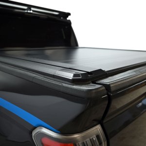 Toyota Tacoma Tonneau Cover - Westin - Manual Retractable - Black - `24-`26