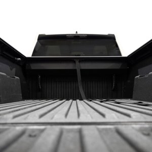 Toyota Tacoma Manual Retractable Tonneau Cover - Westin - Black - `24-`26