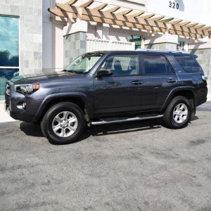 Toyota 4Runner Nerf Bars - Westin - PRO TRAXX 4 Oval - Polished Stainless Steel - `14-`17