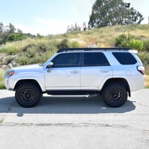 Toyota 4Runner SR5 Running Boards - Westin - Outlaw - Textured Black - `14-`23