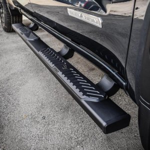 Chevrolet Silverado 1500 Nerf Bars - Westin - R5 - Black - `19-`22 Chevrolet Silverado 1500 Nerf Bars - Westin - R5 - Black - `19-`22